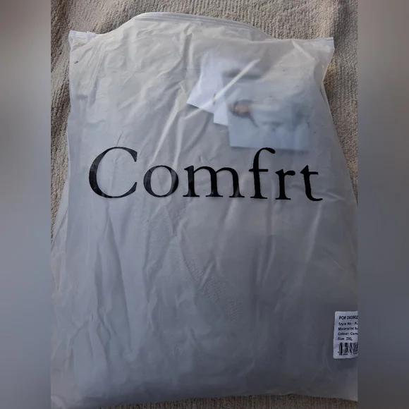 Comfrt MINIMALIST HOODIE CEMENT (WOMEN,MENS) - Picture 3 of 4